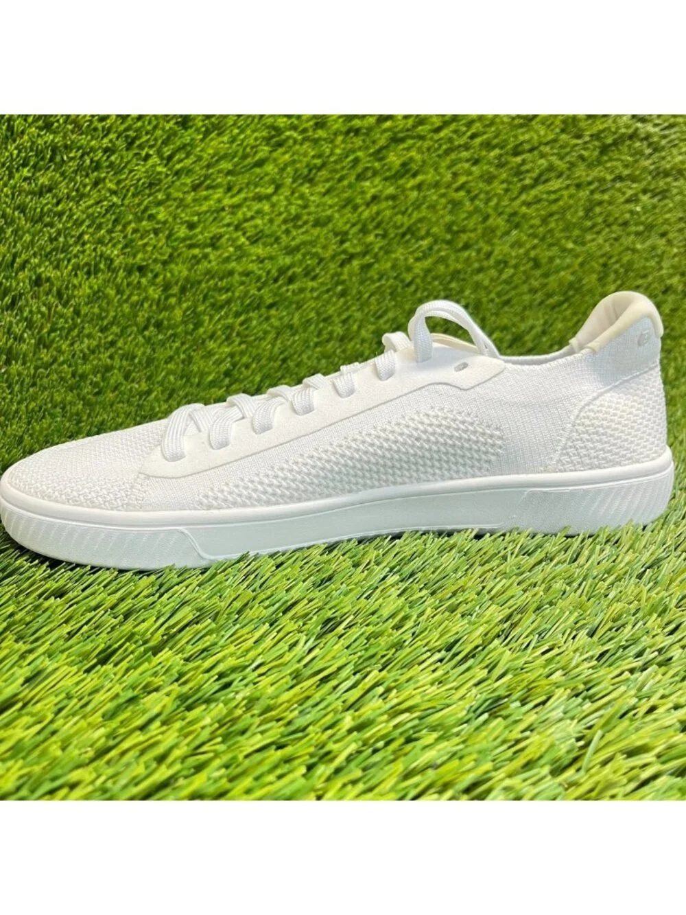 Flux Footwear Adapt Trainer White Mens Size 8.5 Athletic Knit Shoes Sneakers
